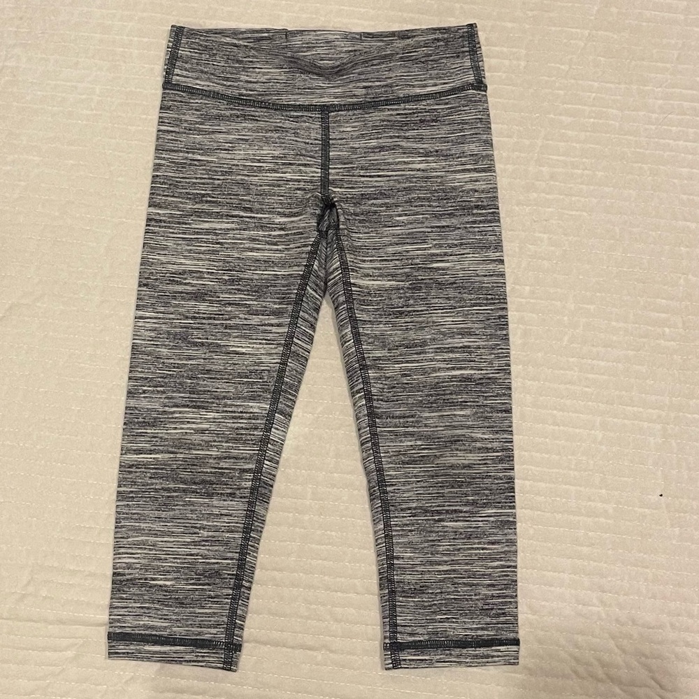 Ivivva girls cropped leggings